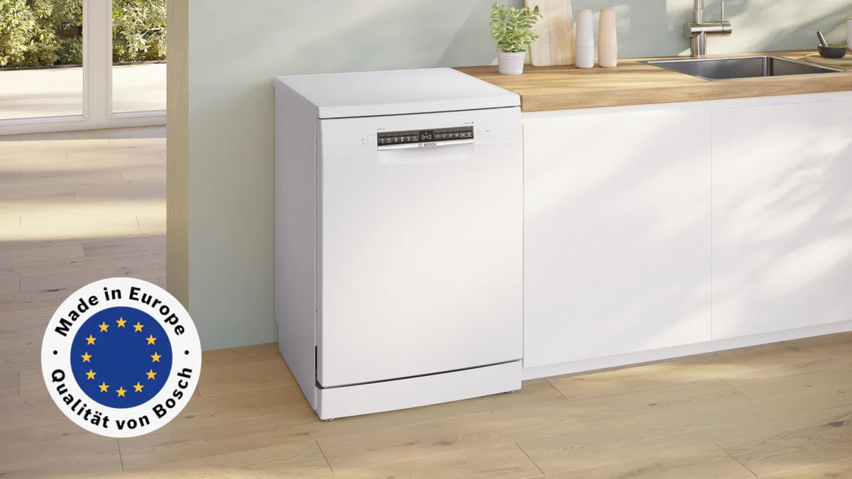 Bosch SMS4HTW16E Serie 4 Freistehender Geschirrspüler, 60 cm, Smart Start, 3-fach Rackmatik, Aquastop, Ferndiagnose, Extra Trocknen, Vario Besteckkorb, EcoSilence drive, Weiß