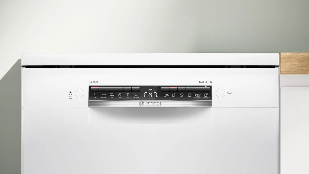 Bosch SMS4HTW16E Serie 4 Freistehender Geschirrspüler, 60 cm, Smart Start, 3-fach Rackmatik, Aquastop, Ferndiagnose, Extra Trocknen, Vario Besteckkorb, EcoSilence drive, Weiß