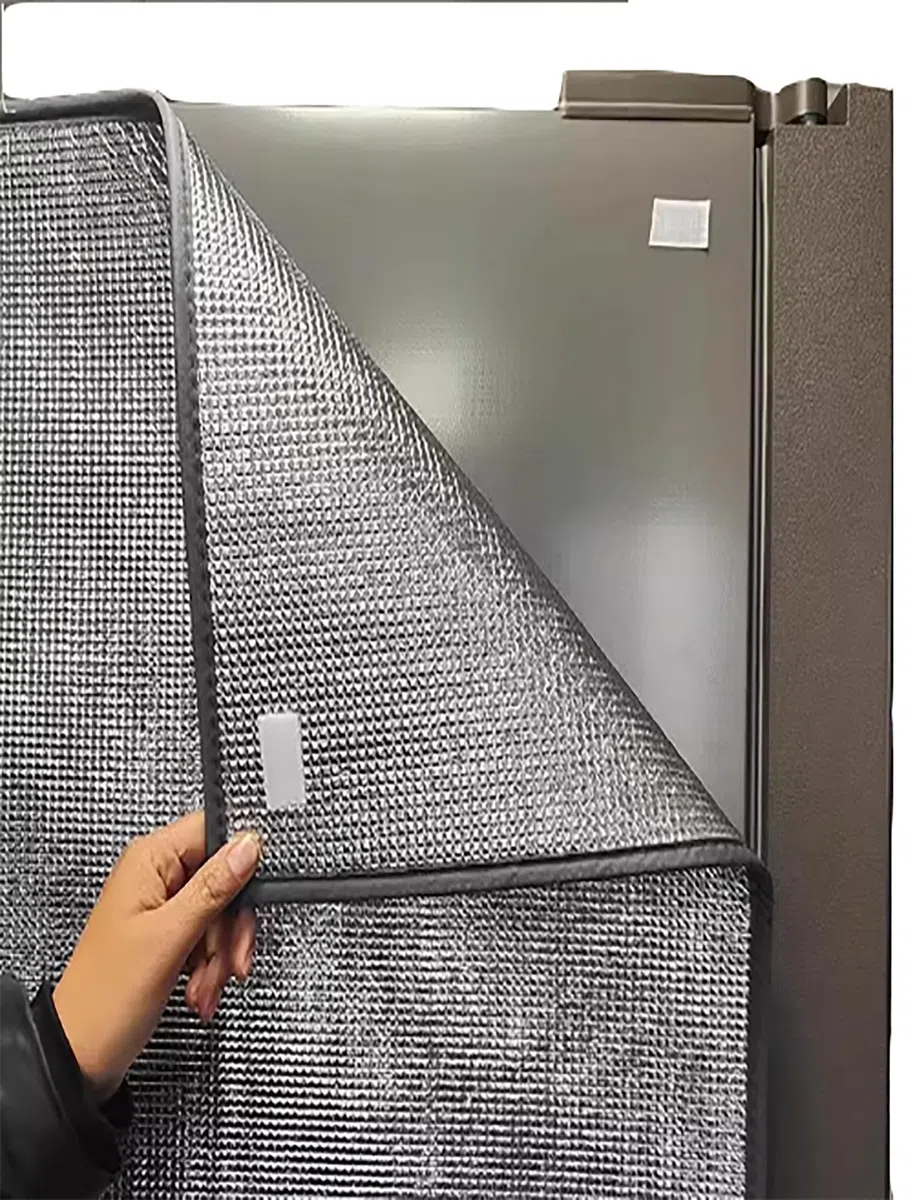 Isolierabdeckung aus Aluminiumfolie for den Kühlschrank, universeller energiesparender Sonnenschutz for den Gefrierschrank, hitzebeständiger Wärmeschutz(50x170cm/19.7x66.9in)