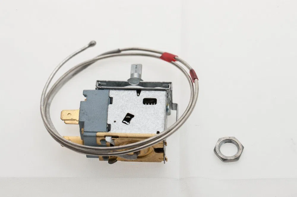Candy Hoover Thermostat WDF25K-1070-028 für Kühlschrank - Nr.: 49036121, ersetzt 49014732